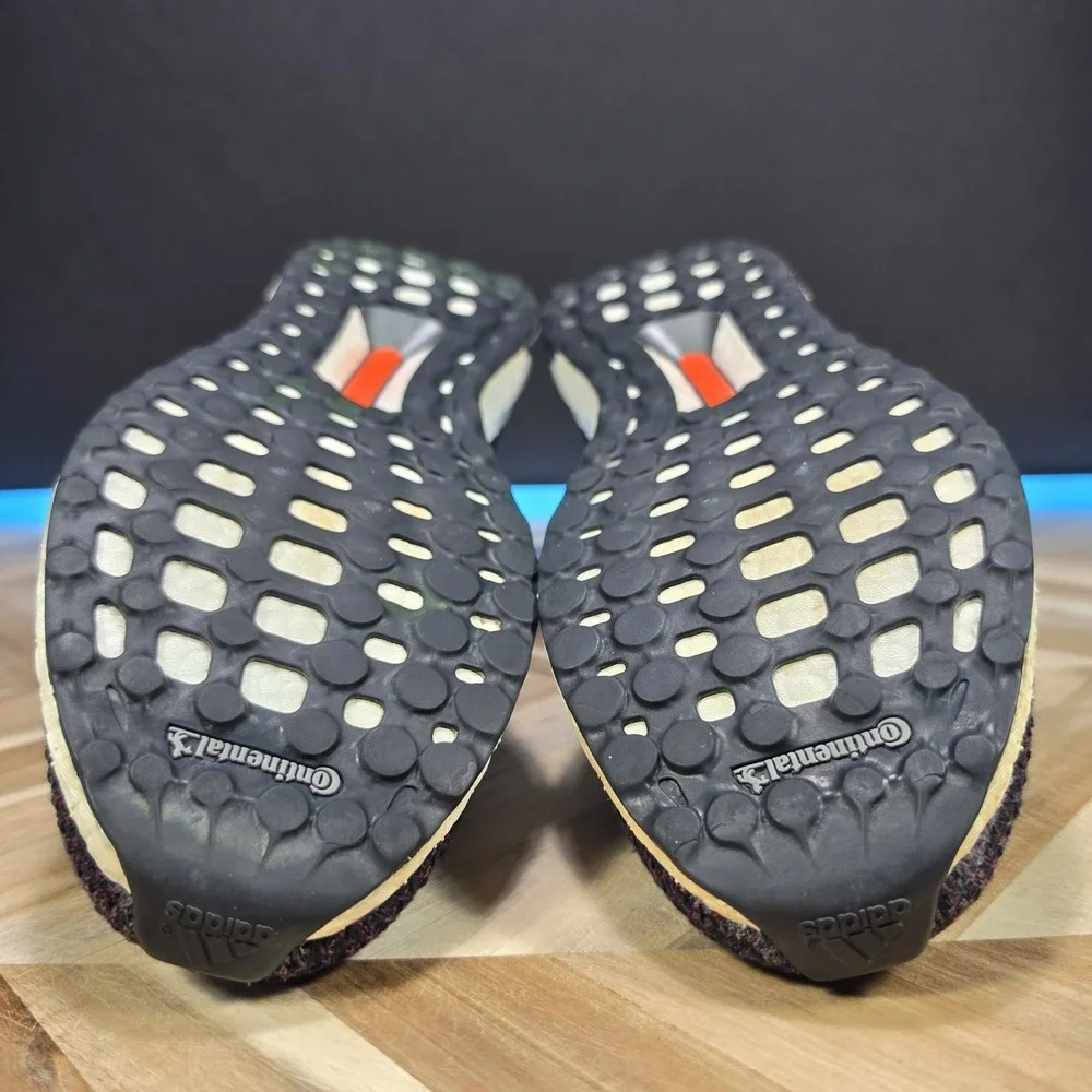 Men Adidas UltraBoost Light Size 13 Dark Burgundy Running Shoes Sneakers Knit